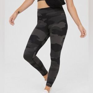 Black Camo Straight Leg Leggings